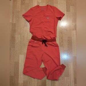 Figs scrub set, fireside (coral red), S, jogger set